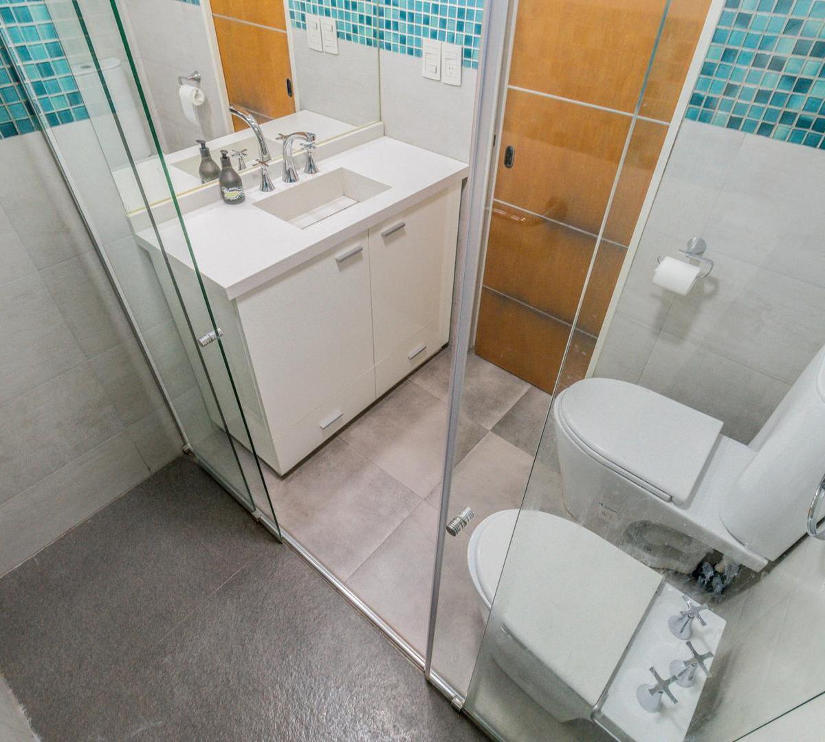 Departamento de 4 Ambientes con Dependencia Cochera y Baulera en Venta Caballito 2