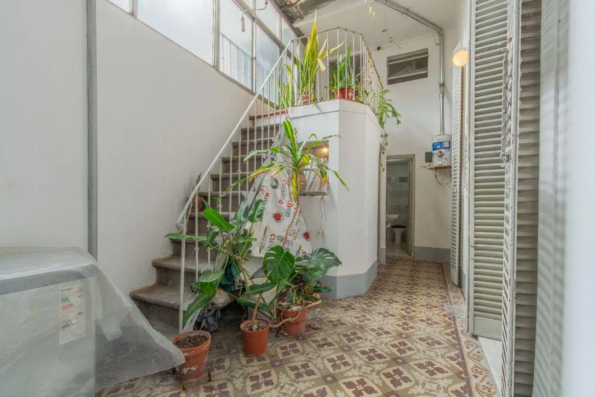 PH en venta - 3 ambientes con dependencia de servicio - En la mejor zona de Caballito Sur 2