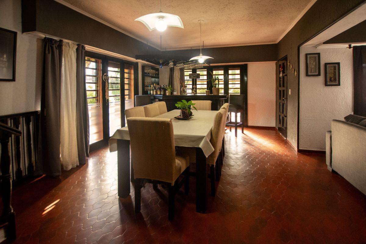 Foto de Casa en venta - 5 ambientes - Villa Gesell centro., imagen 4