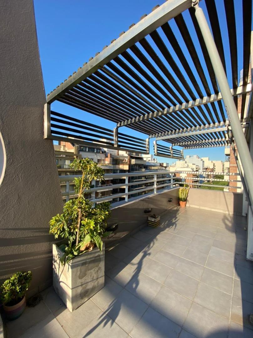 Impecable Departamento en Duplex de 4 Amb. con 2 Cocheras. 4