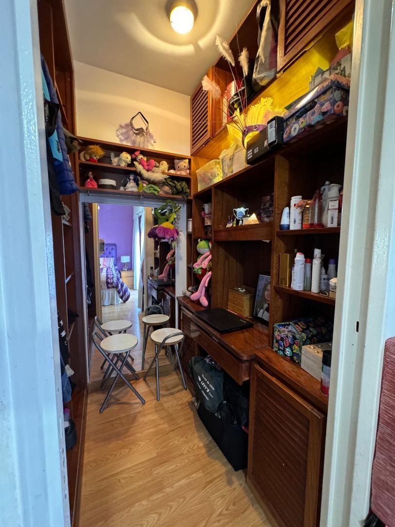 4 Ambientes con Balcón Terraza y Dos Baños. 2