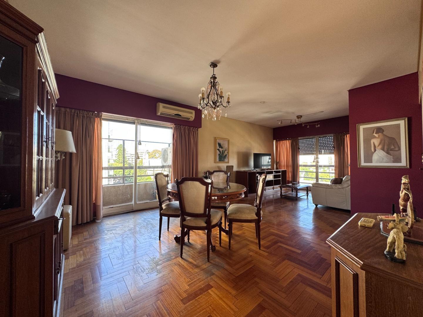 PISO DE 3 AMBIENTES CON DEPENDENCIA.