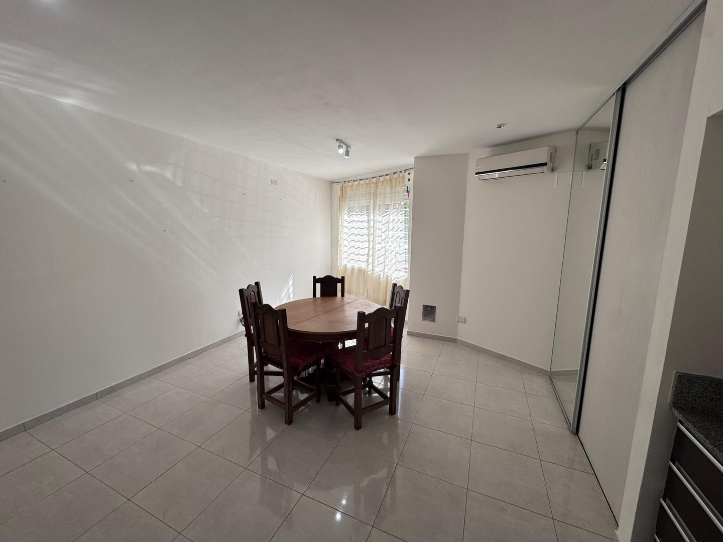 Foto de MONOAMBIENTE EN PLANTA BAJA. - EXCELENTE UBICACION., imagen 1