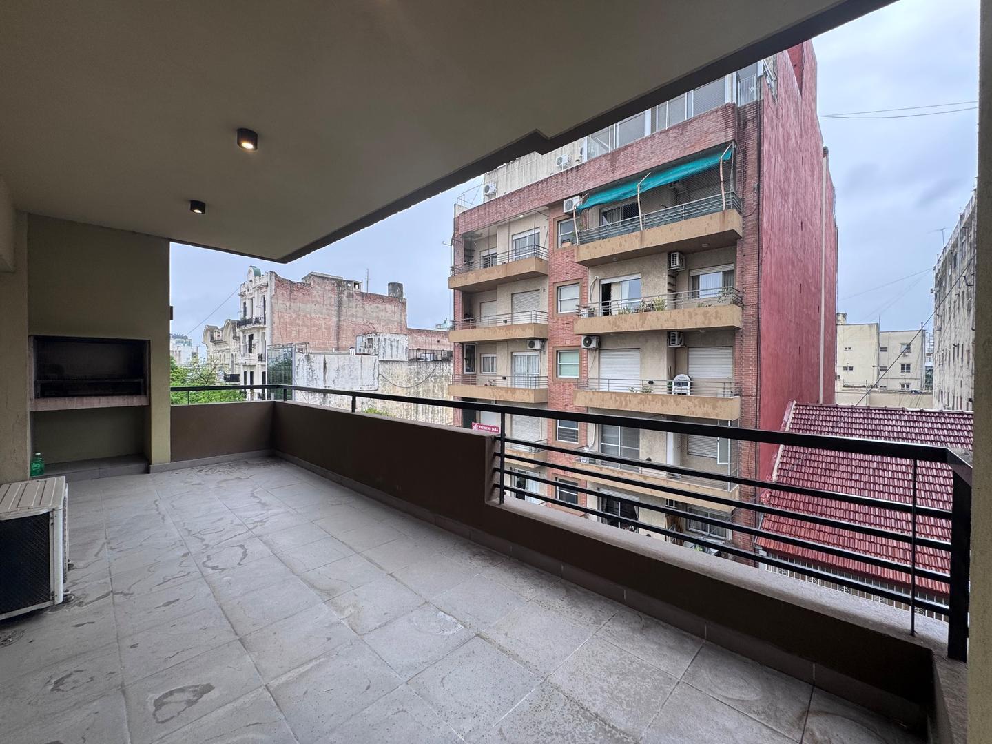 Foto de 2 AMBIENTES CON BALCON Y COCHERA., imagen 3