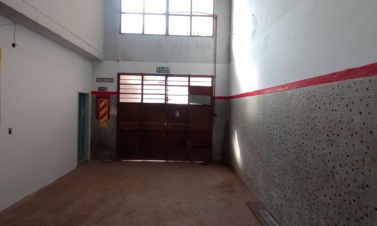 Galpón en Mataderos 2