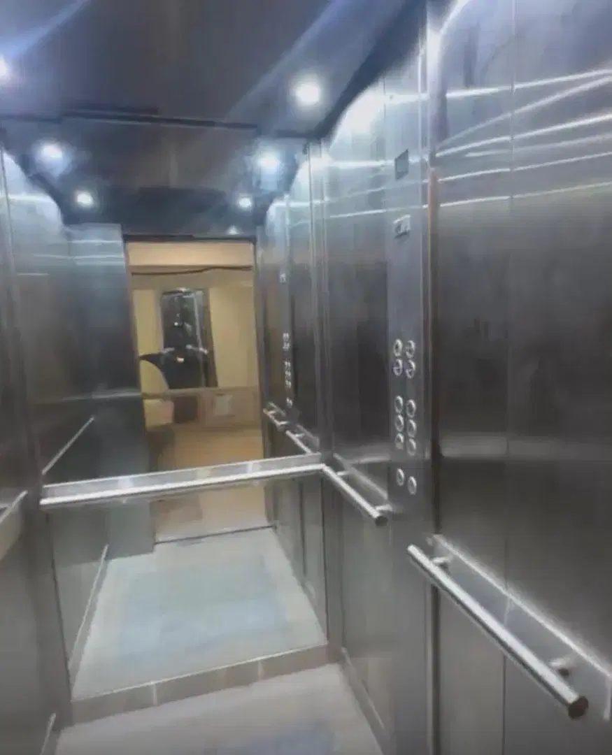 Edificio Comercial en Peatonal Belgrano 8