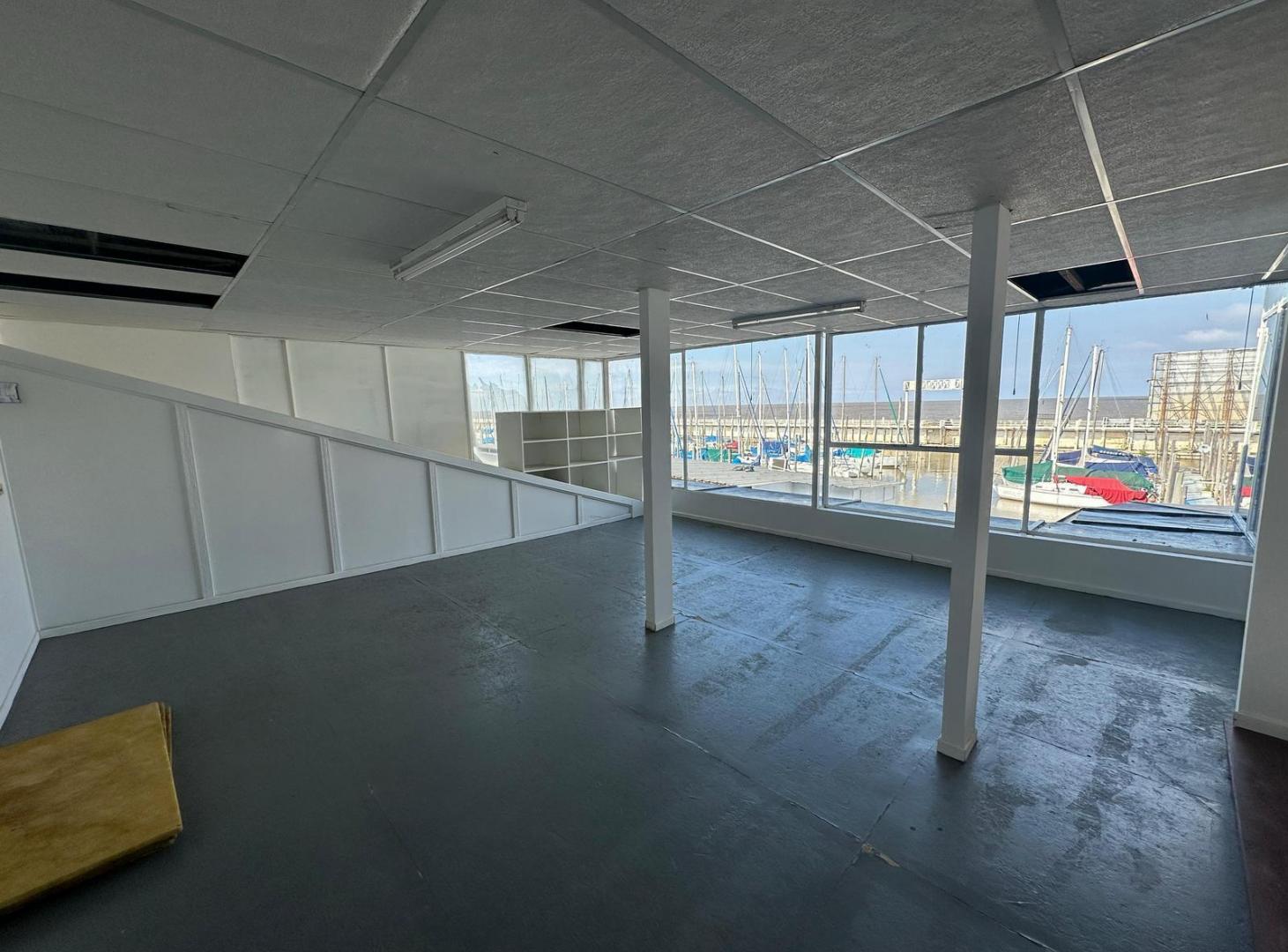 Oficinas en Alquiler Av. Costanera Rafael Obligado 4800