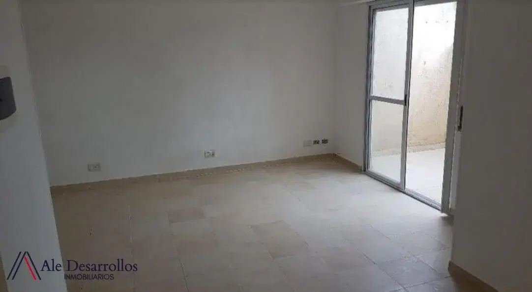 Departamento en Jose León Suarez 4