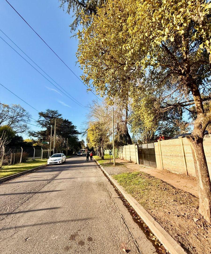 Foto de Fracción única sobre calle Moreno - Club de tenis, imagen 5