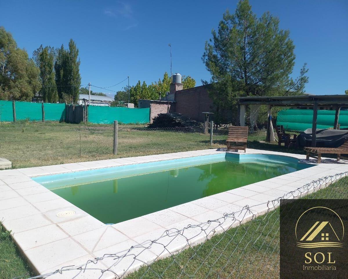 Casa en Venta de 3 Dorm. C/ Cochera en Tunuyán 2