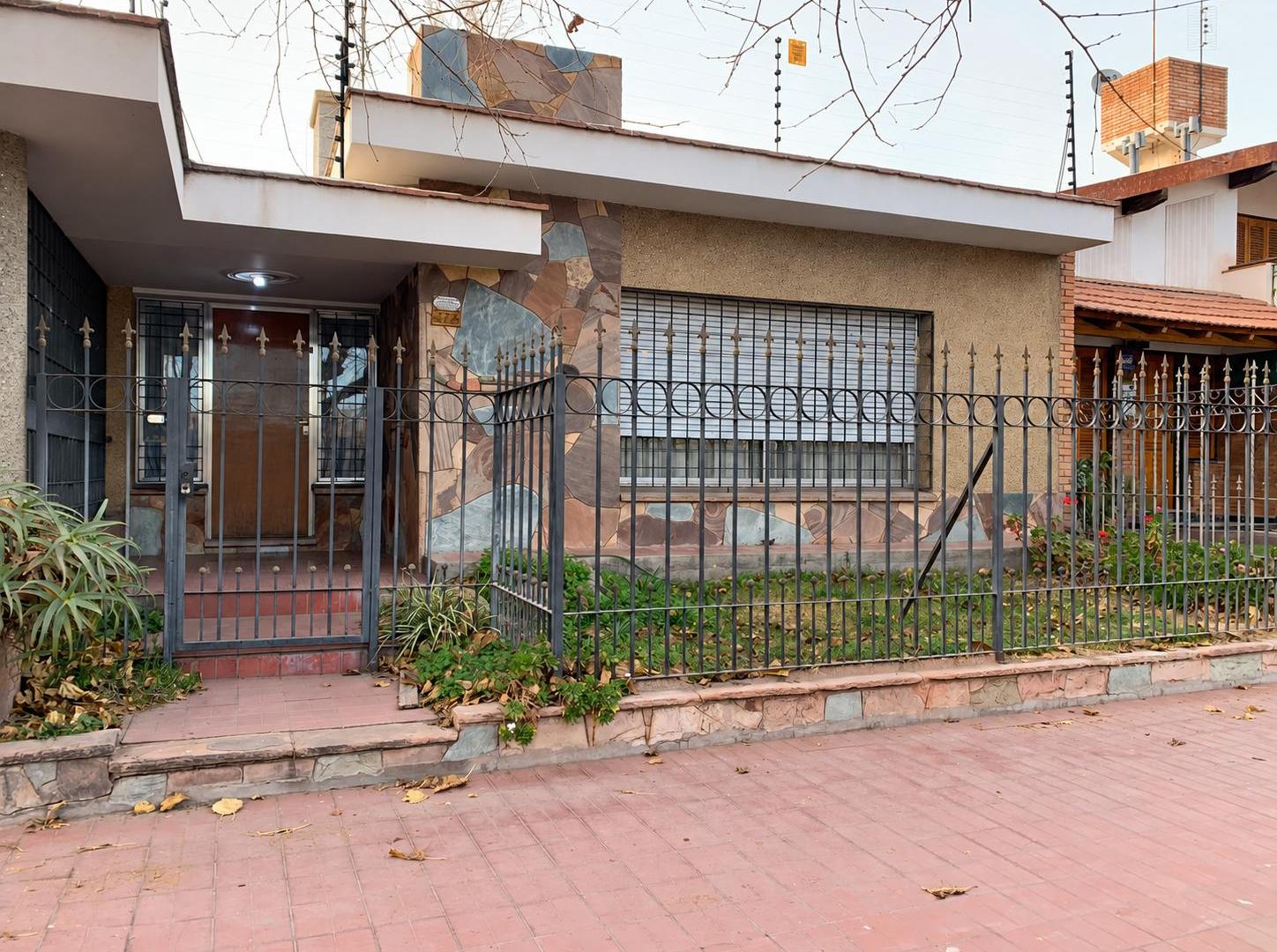 Foto de CASA EN VENTA – MAIPÚ, imagen 1