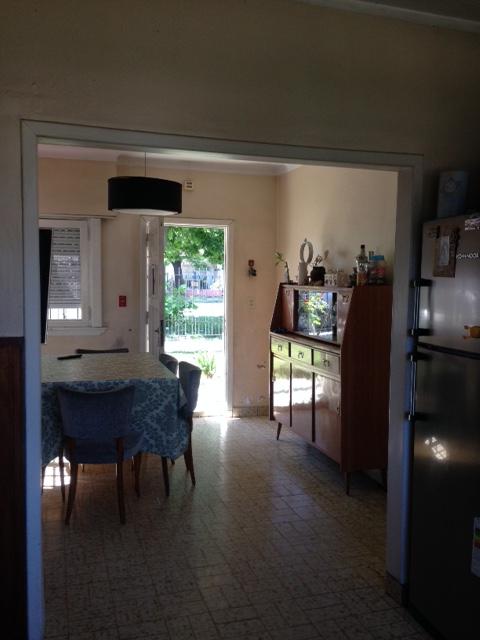 CASA SOBRE AVENIDA SAN MARTIN - NUEVAS CONDICIONES!!!