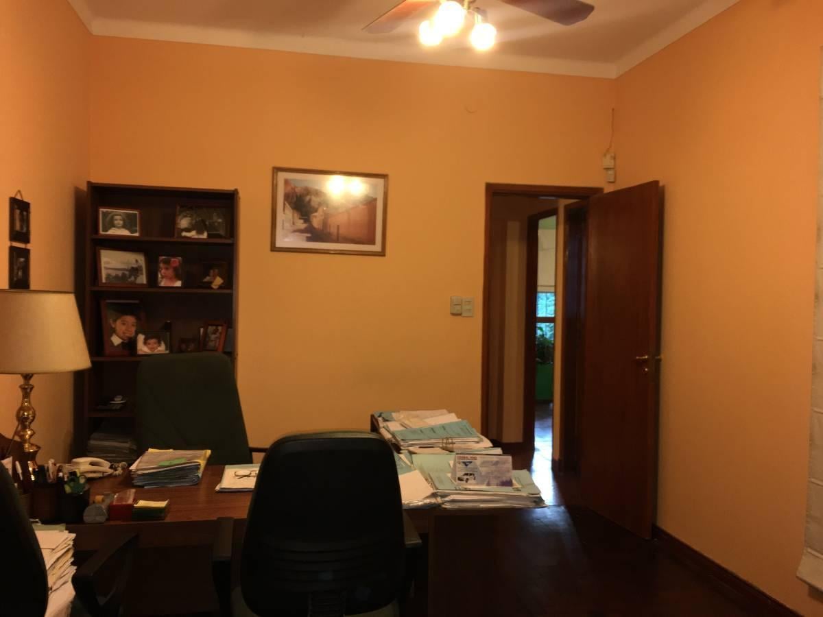Foto de CASA EN MUY BUENA UBICACIÓN EN BANFIELD, imagen 4