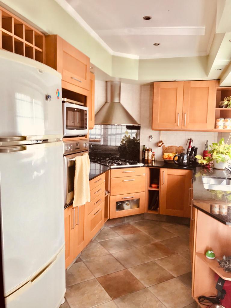 Foto de CHALET CON EXCELENTE UBICACIÓN EN ADROGUE, imagen 2