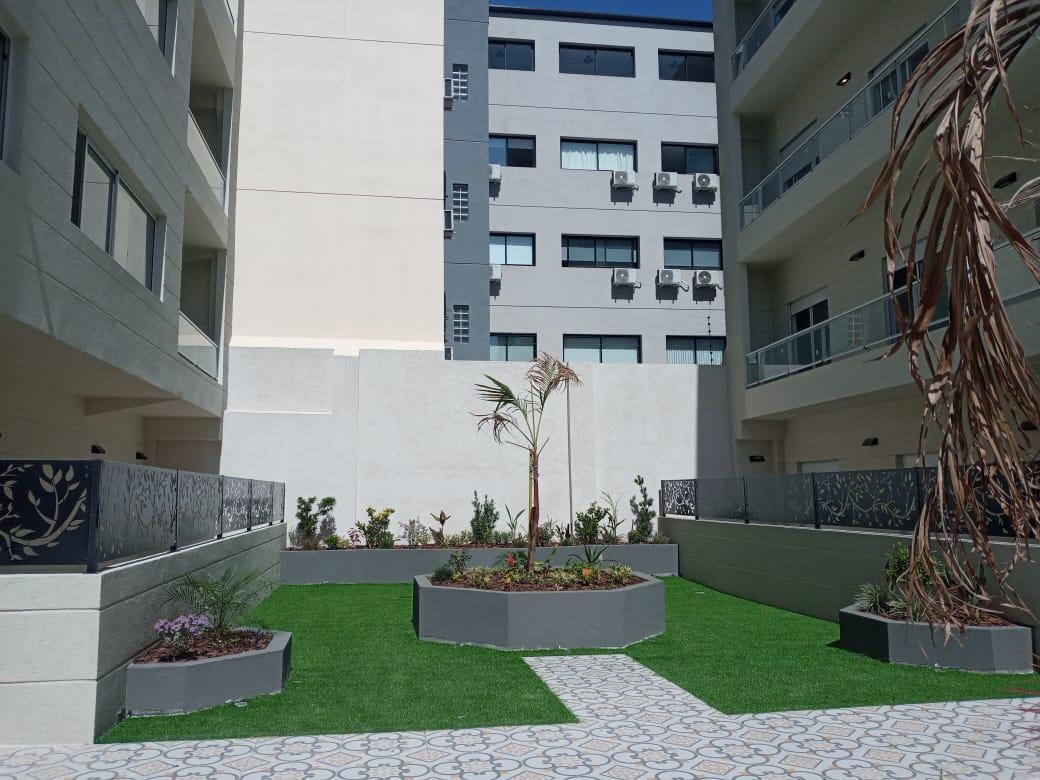 Excelente Departamento de 3 Ambientes - Edificio Lyon - Adrogue 2