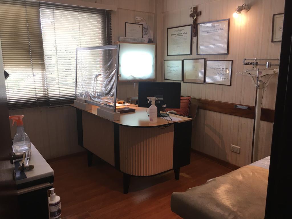 Foto de EXCELENTE OFICINA APTO PROFESIONAL EN INMEJORABLE UBICACION - ADROGUE., imagen 4