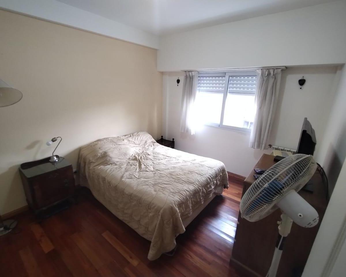 Foto de DEPARTAMENTO DE 3 AMBIENTES EN VENTA EN EXCELENTE UBICACION EN ADROGUE, imagen 4