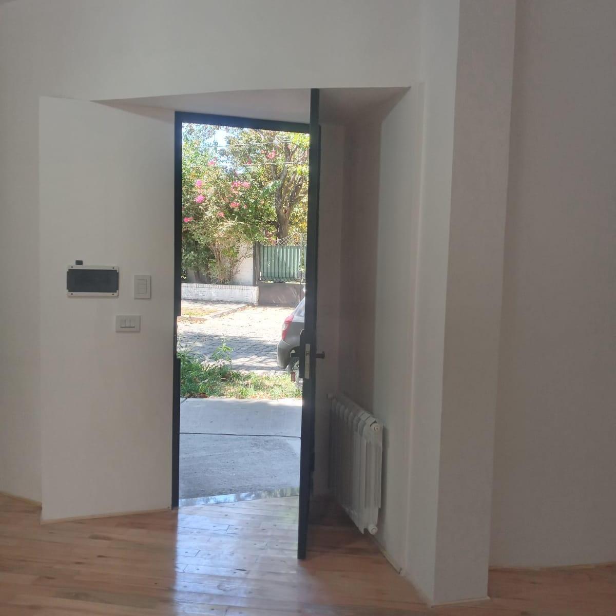 Foto de EXCELENTE MONOAMBIENTE EN VENTA EN ADROGUE, imagen 3