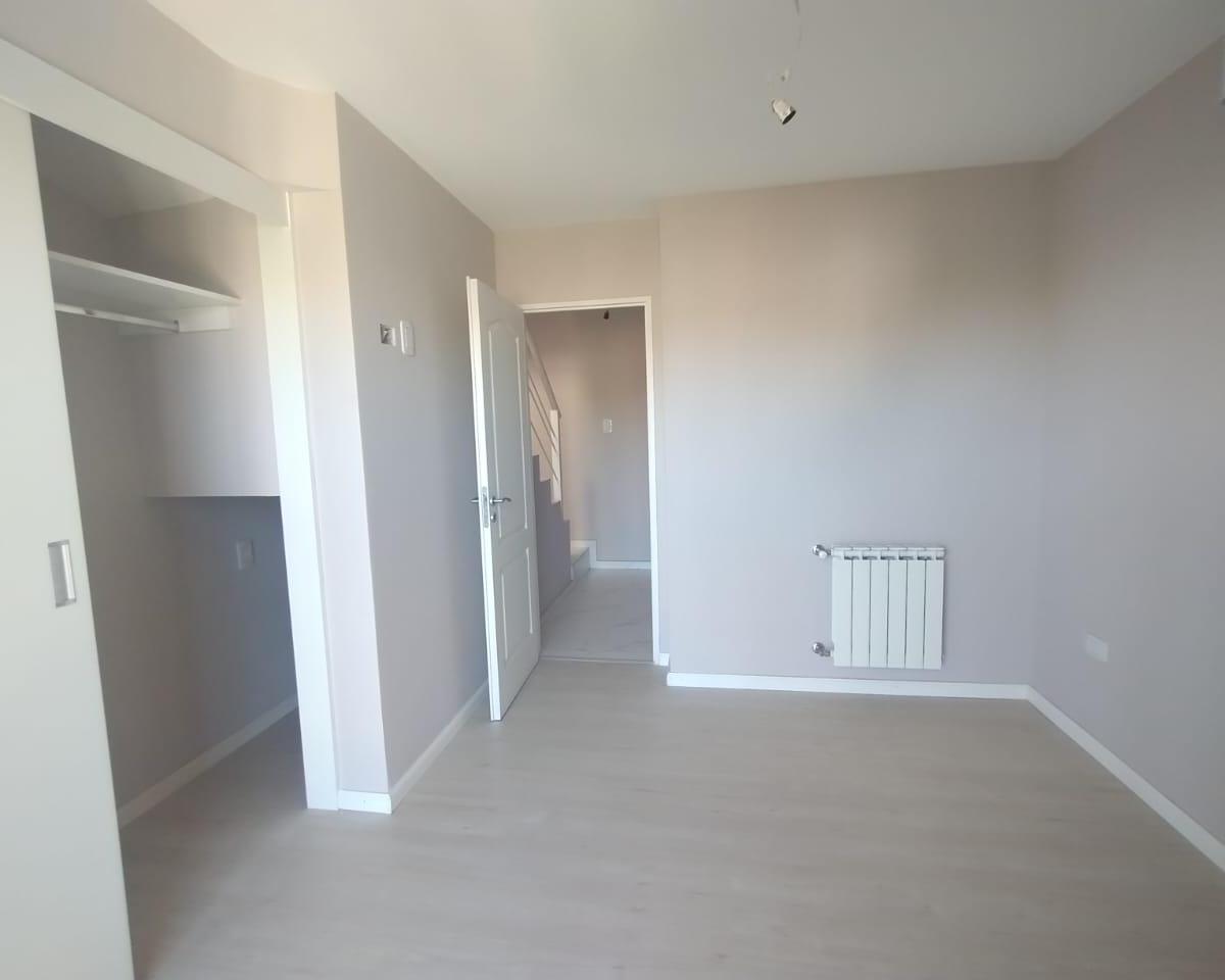 Departamento en Duplex a La Venta en Adrogue con Cochera 3