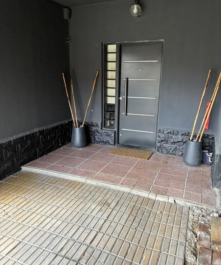 HERMOSA CASA A LA VENTA EN JOSE MARMOL 5