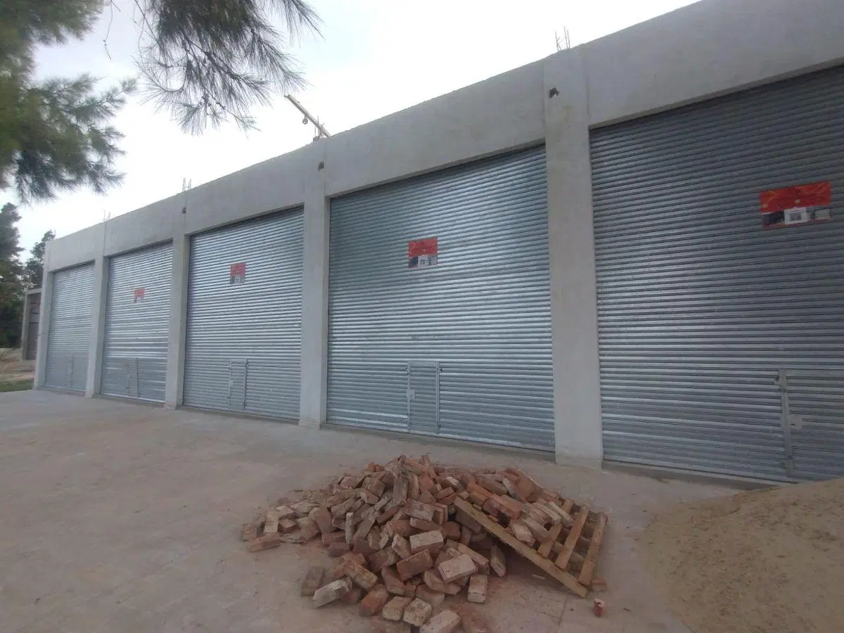 LOCALES EN ALQUILER SOBRE RUTA 16 3