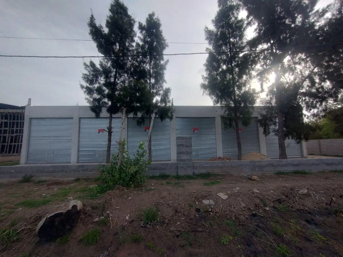 LOCALES EN ALQUILER SOBRE RUTA 16 5