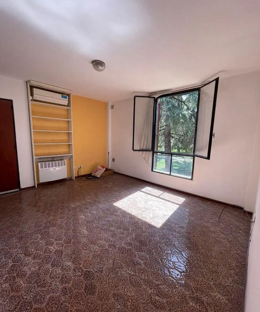 DEPARTAMENTO DE 3 AMBIENTES A LA VENTA Y ALQUILER EN BURZACO AV ESPORA 1900 5