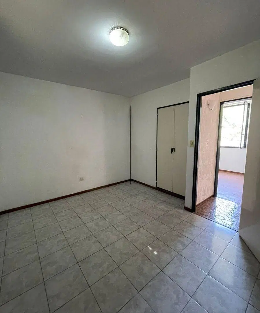 DEPARTAMENTO DE 3 AMBIENTES A LA VENTA Y ALQUILER EN BURZACO AV ESPORA 1900 4