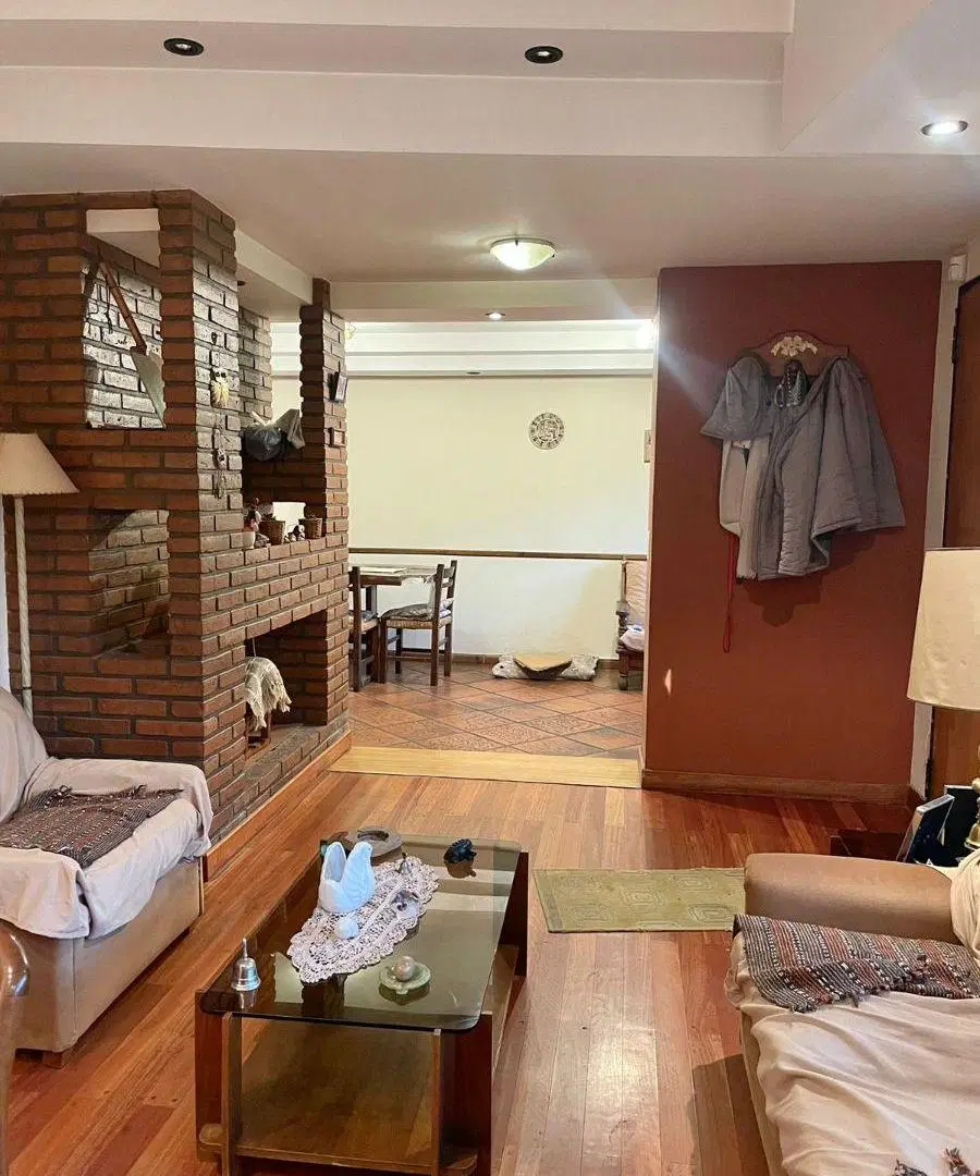 CASA A LA VENTA SOBRE CALLE DRUMOND AL 600 ADROGUE 1