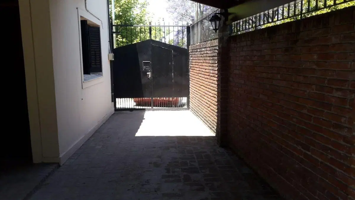 CASA EN ALQUILER EN JOSE MARMOL.- 4