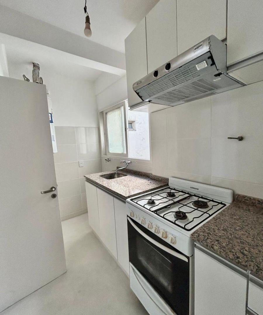 Foto de DEPARTAMENTO EN ALQUILER EN EL CENTRO DE ADROGUE MITRE 986, imagen 4