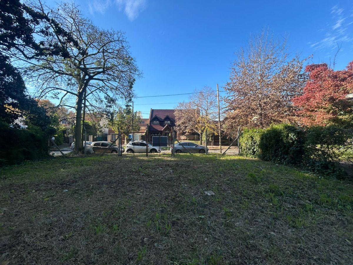 Foto de LOTE EN VENTA SOBRE CALLE FERRARI ENTRE INT. GONZALEZ Y J. SANCHEZ, imagen 4