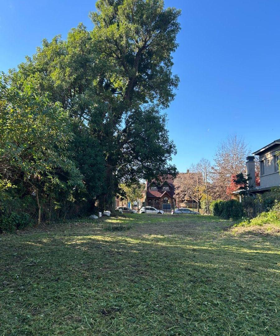 Foto de LOTE EN VENTA SOBRE CALLE FERRARI ENTRE INT. GONZALEZ Y J. SANCHEZ, imagen 3