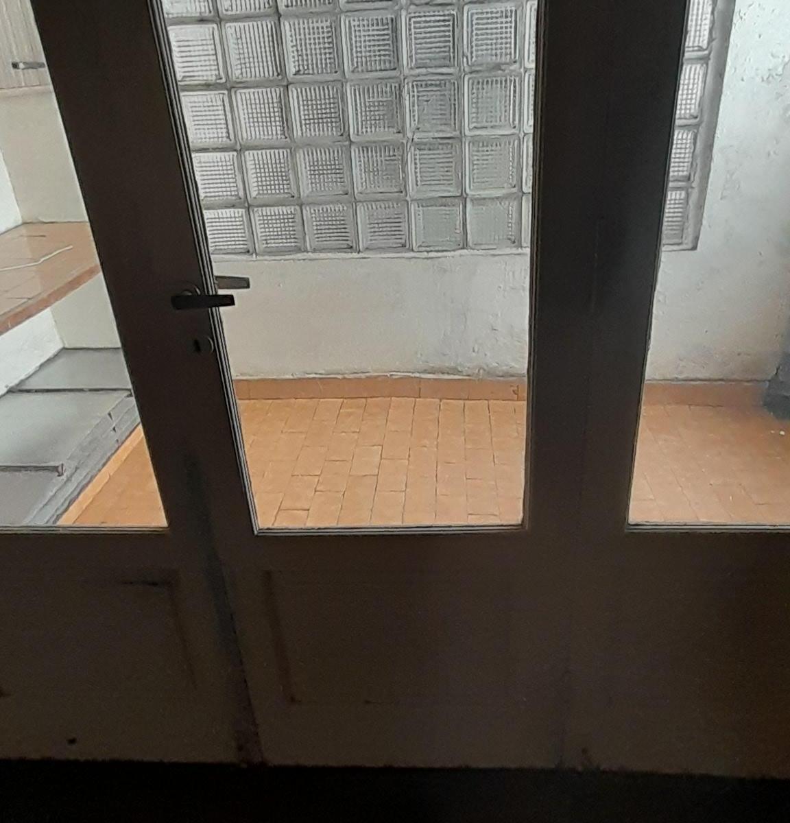 Foto de EXCELENTE 3 AMBIENTES ! OPORTUNIDAD A UN PRECIO INCREIBLE !, imagen 2