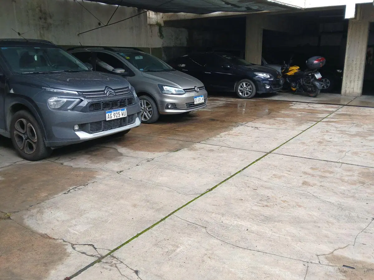 Excelente Depósito con 253 m2 construidos en alquiler en Villa Urquiza 3