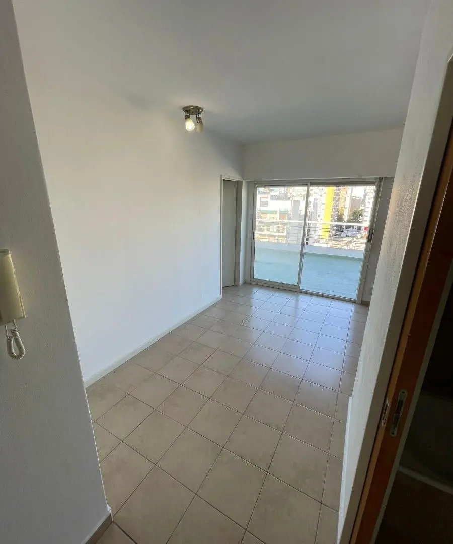 ÚNICAMENTE USO OFICINA/ESTUDIO PROFESIONAL en Alquiler – Villa Urquiza 4