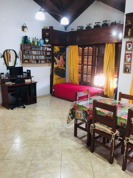 Venta | Casa | en Barrio Los Tilos 4