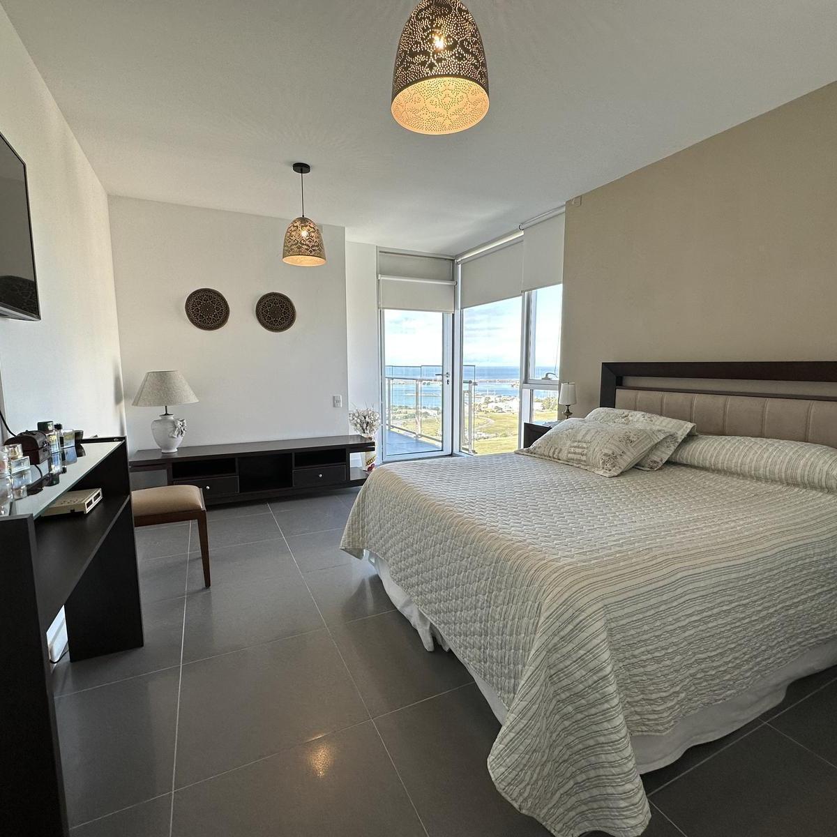 Venta | Depto 5 Amb | Playa Grande Golf 4