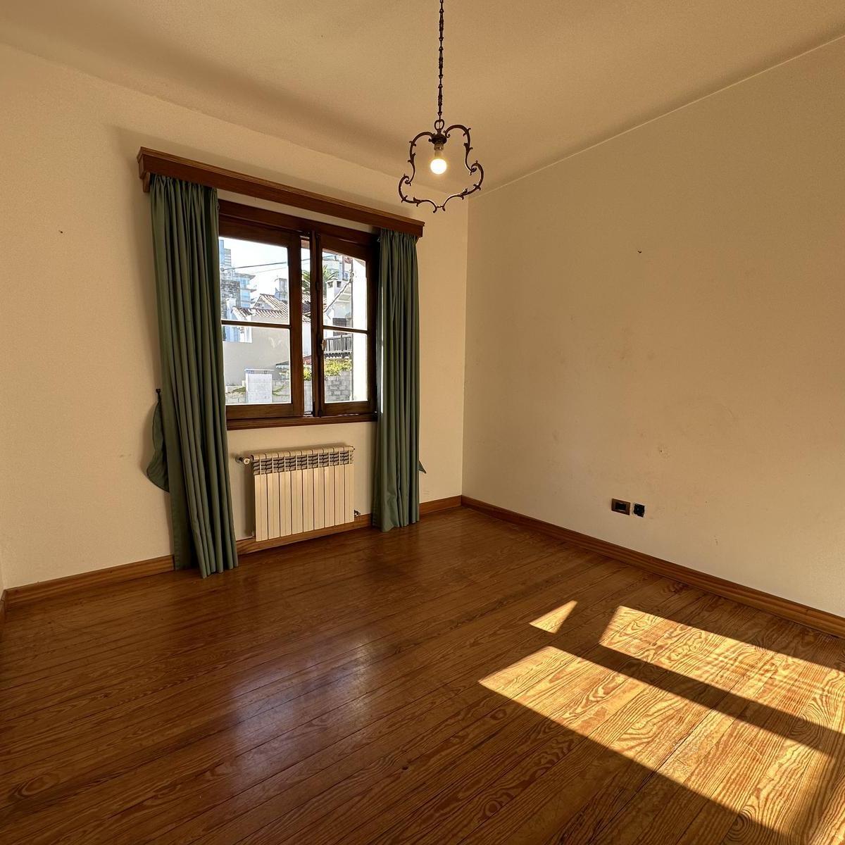 Foto de VENTA | CHALET ESTILO MAR DEL PLATA | BARRIO STELLA MARIS |, imagen 2