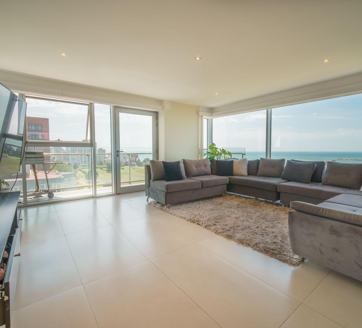 Departamento de 5 Ambientes| con Vistas Inigualables| del Mar El Puerto y El Golf 3