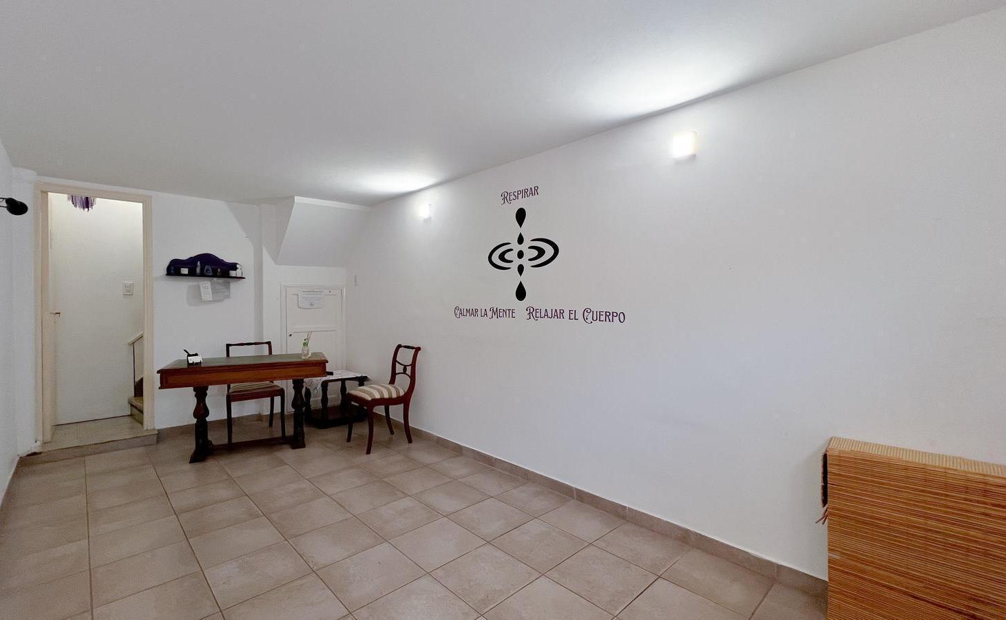 Foto de VENTA | CHALET 3 AMB CON DEPENDENCIA Y COCHERA | ZONA GUEMES |, imagen 4