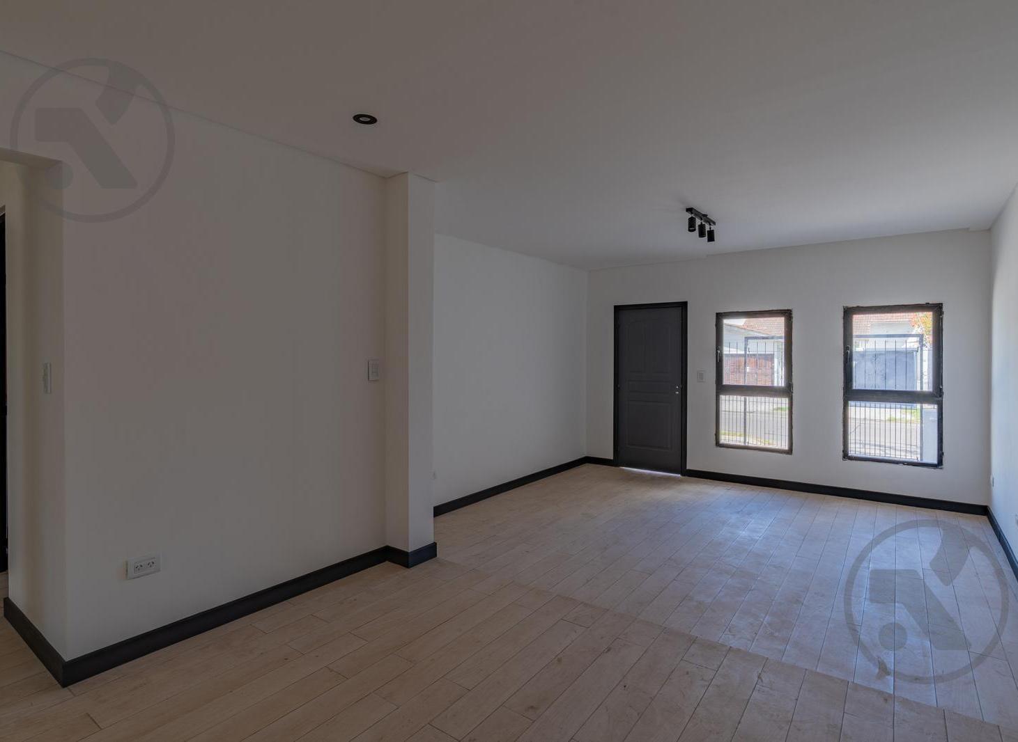 Foto de VENTA | CASA 3 AMBIENTES CON PARQUE | BARRIO SAN JOSE, imagen 4