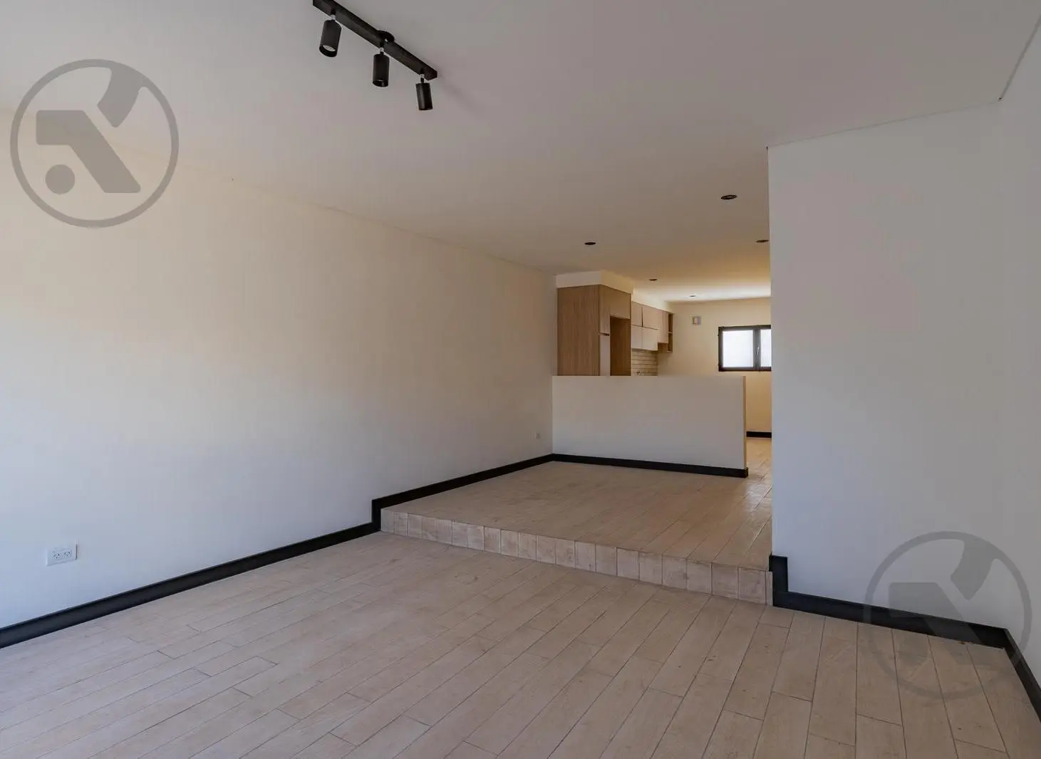 VENTA | CASA 3 AMBIENTES CON PARQUE | BARRIO SAN JOSE 5
