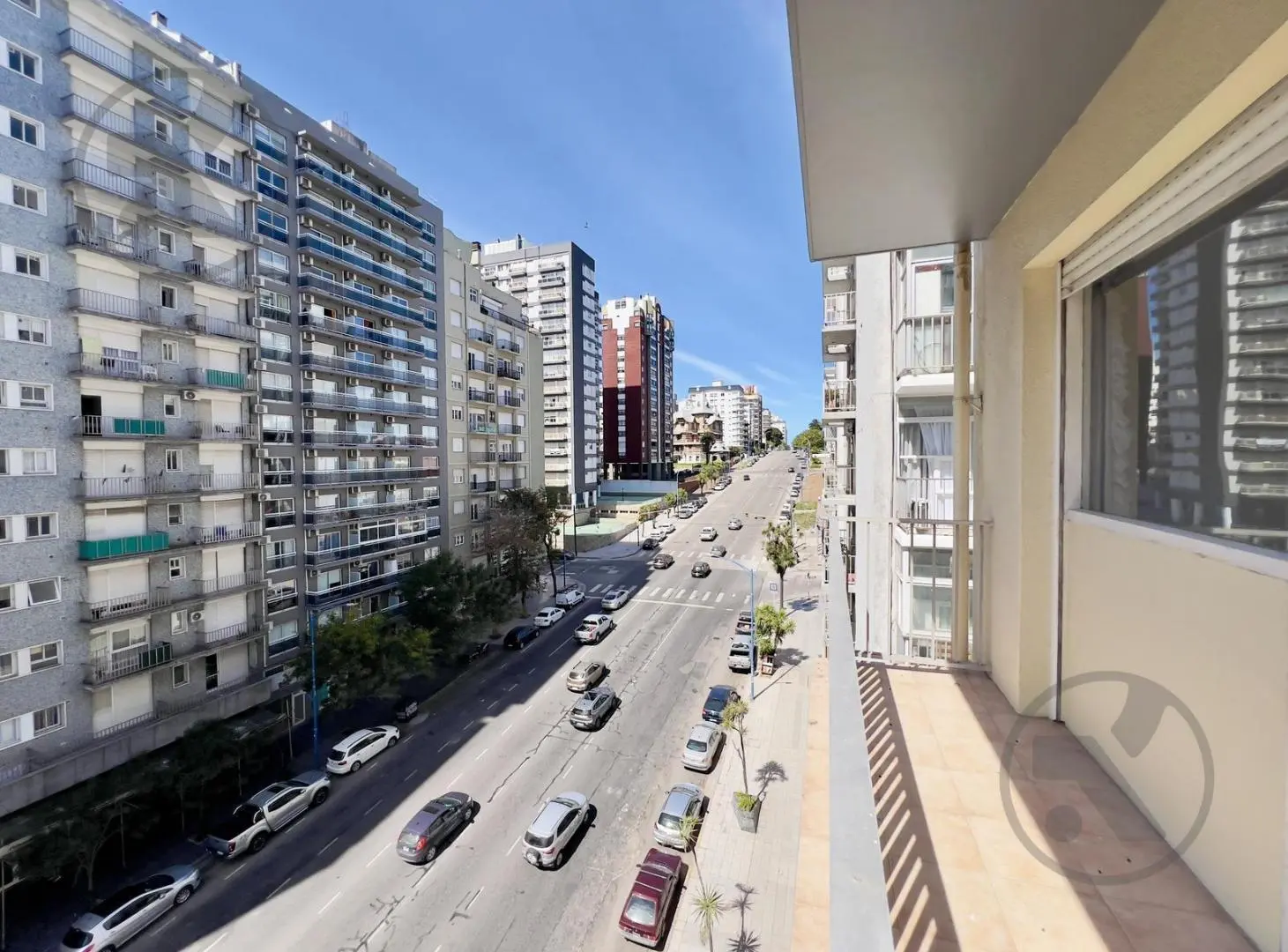 ALQUILER 9 MESES | DEPTO 2 AMB CON DEPENDENCIA Y BALCON | AMOBLADO | AV COLON Y GUEMES 4