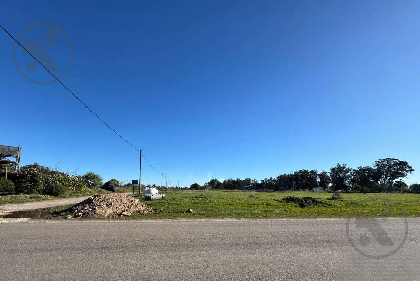 Lote en esquina de 470m2 en Chapadmalal sobre Calle 749 2