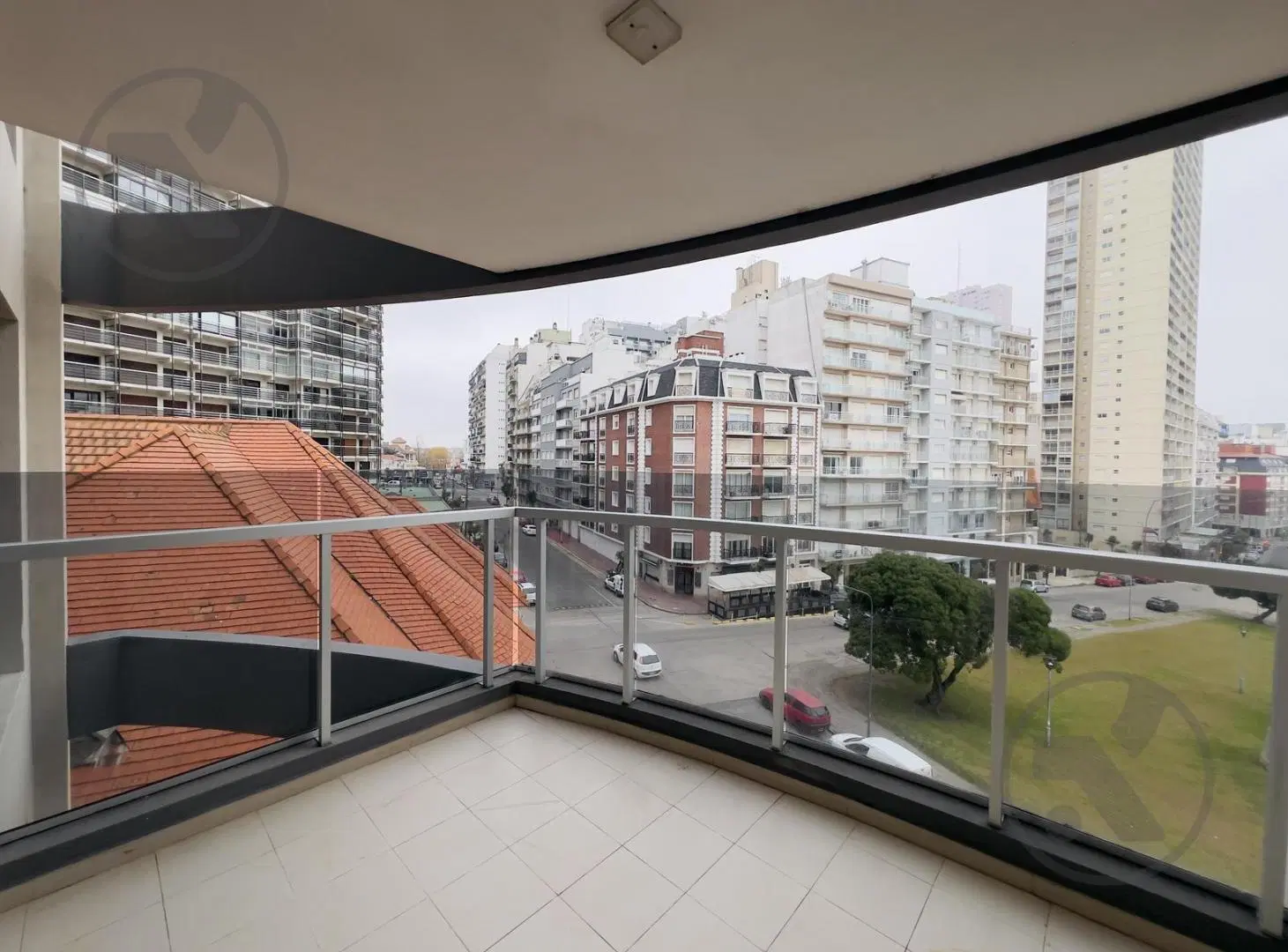Oportunidad Departamento 3 amb con cochera en Stella Maris | Permuta 4