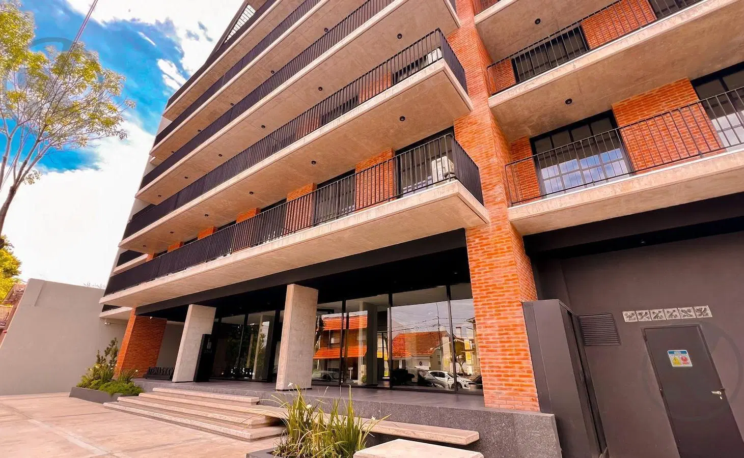 Moderno Departamento 2 amb en Chauvin con cochera | Edificio Atenas XXV 2