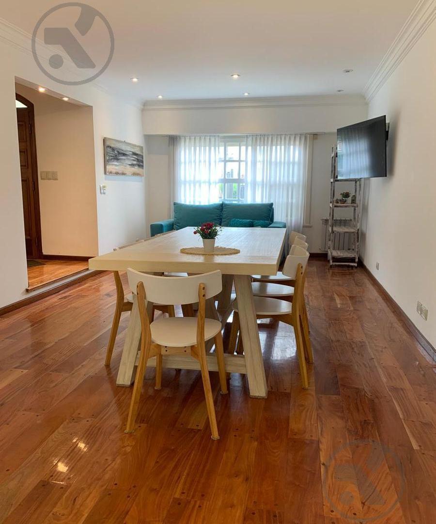 ALQUILER 24 MESES | AMPLIA CASA CON JARDIN Y COCHERA | PLAYA GRANDE