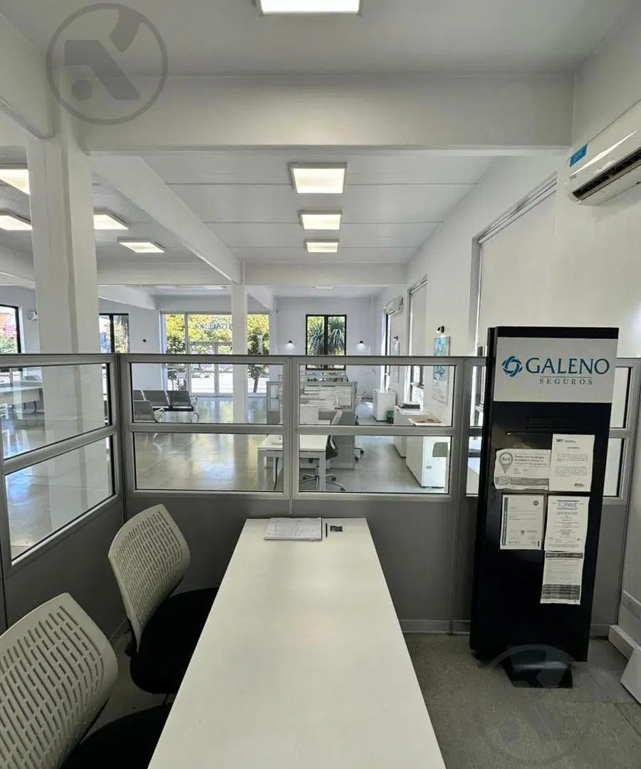 Edificio completo en Alquiler Comercial | Sobre Av. Colon 5