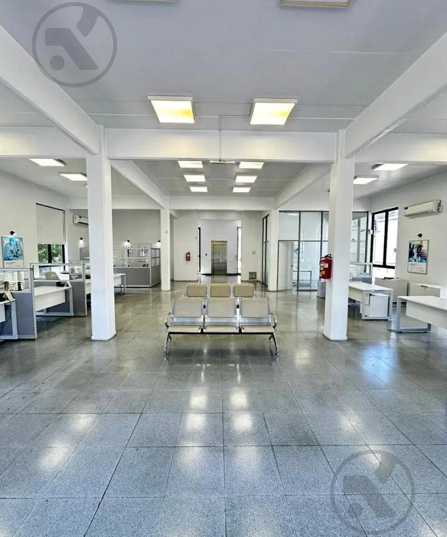 Edificio completo en Alquiler Comercial | Sobre Av. Colon 1